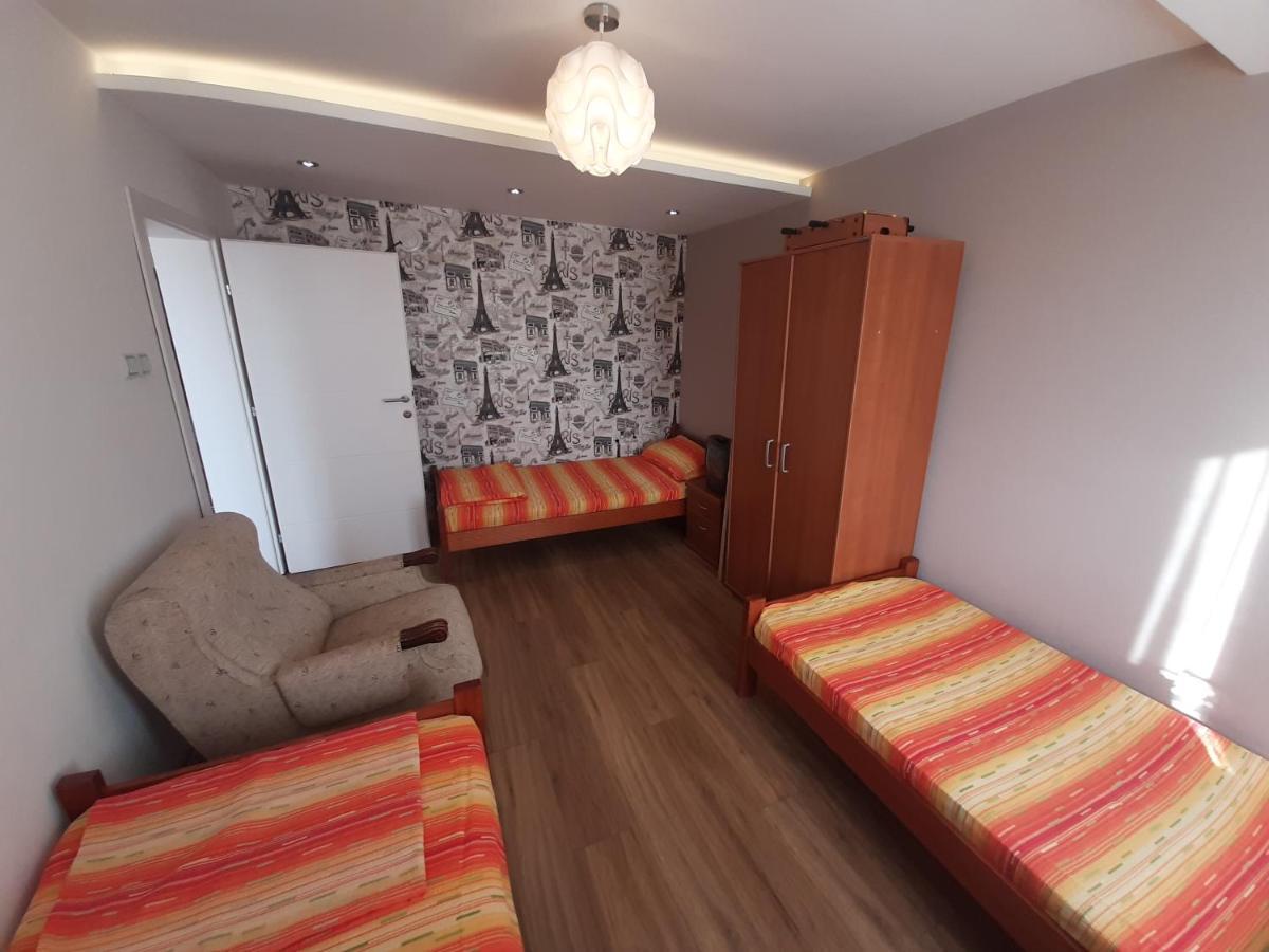 Apartments "Predah Kod Baraca" Ni Buitenkant foto