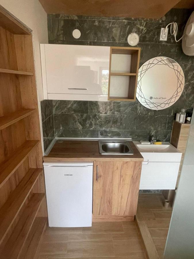 Apartments "Predah Kod Baraca" Ni Buitenkant foto