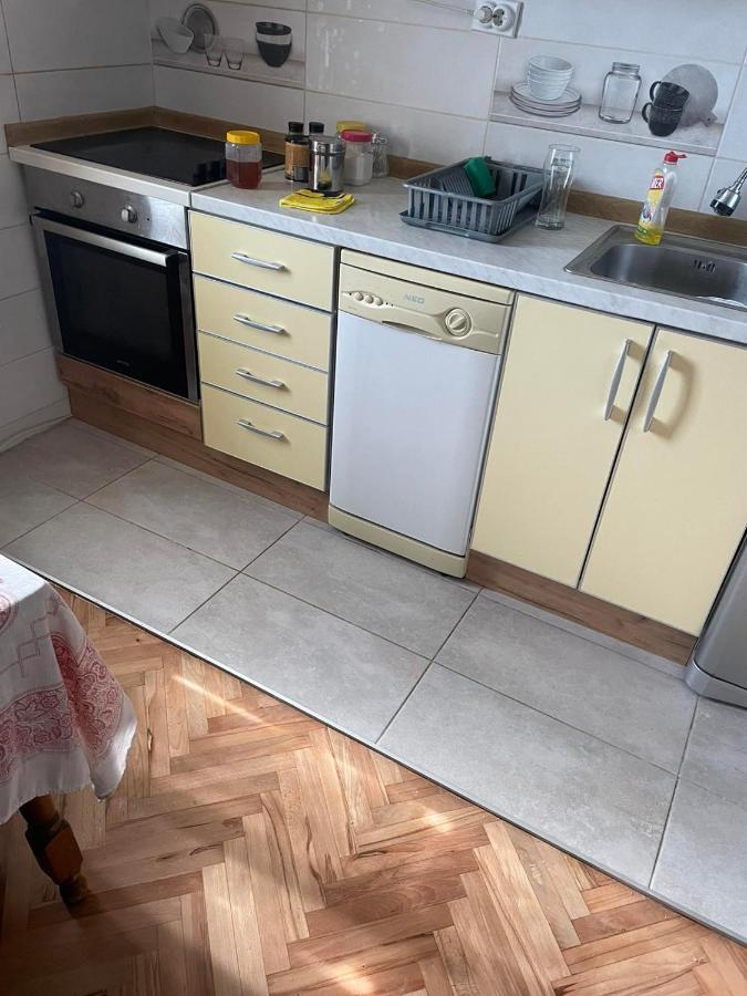 Apartments "Predah Kod Baraca" Ni Buitenkant foto