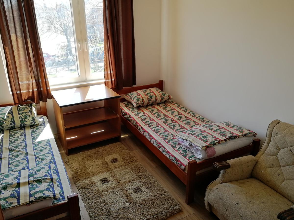 Apartments "Predah Kod Baraca" Ni Buitenkant foto