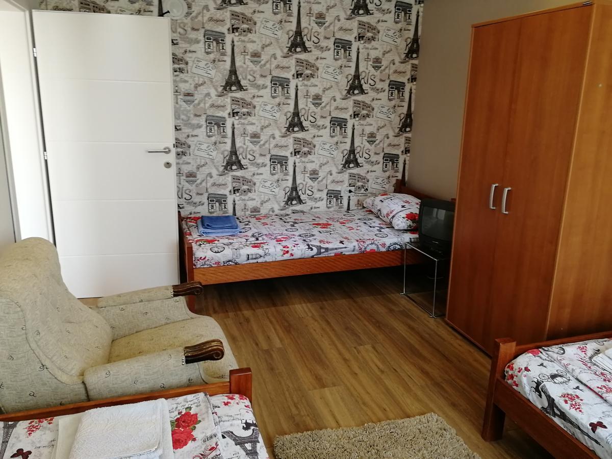 Apartments "Predah Kod Baraca" Ni Buitenkant foto