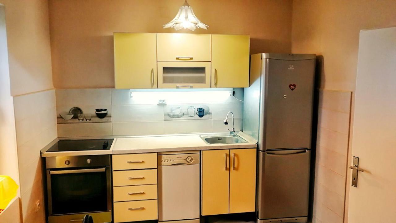 Apartments "Predah Kod Baraca" Ni Buitenkant foto